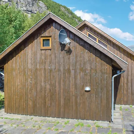 Holiday home Awesome In With House A Mountain View