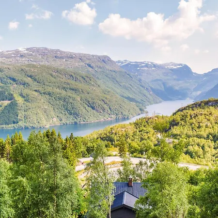 Awesome In With House A Mountain View Holiday home *
