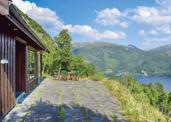 Ferienhaus Four-bedroom In Røldal